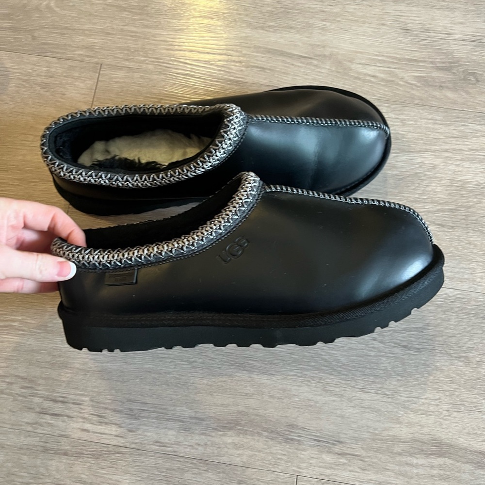 UGG Tasman leather slippers taz black mens size 10